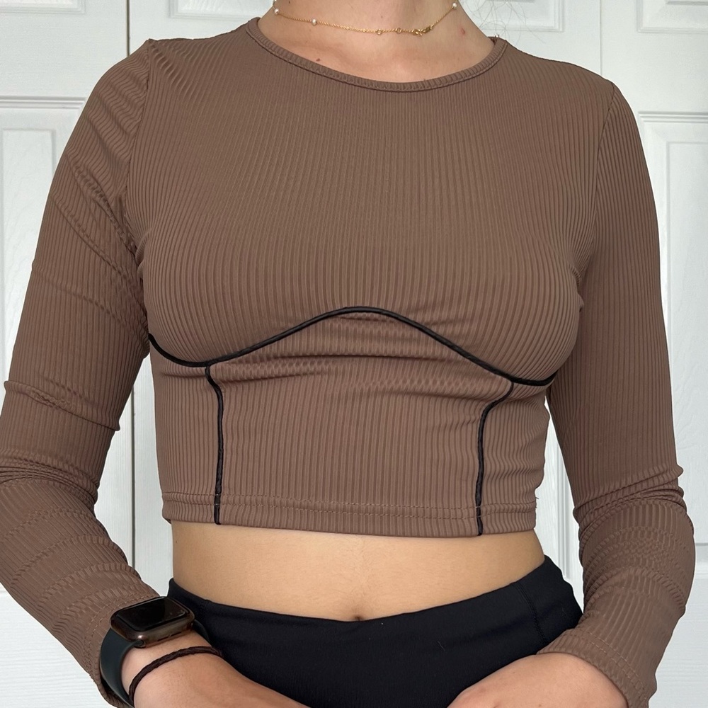 Women's Corset Outline Long Sleeve Top. - L